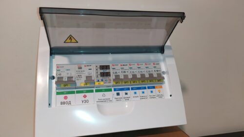 Электрощит в сборе встраиваемый 12 модулей V.1 40А арт. 5a5a7hh9